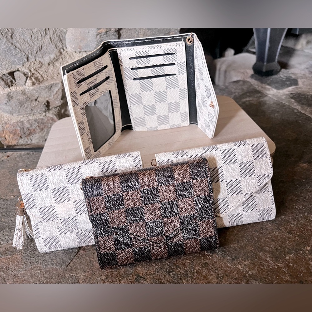 Trifold Checkered Wallet with tassel